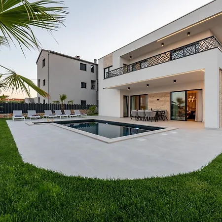 Kristo Zadarvillas * Privlaka (Zadar)